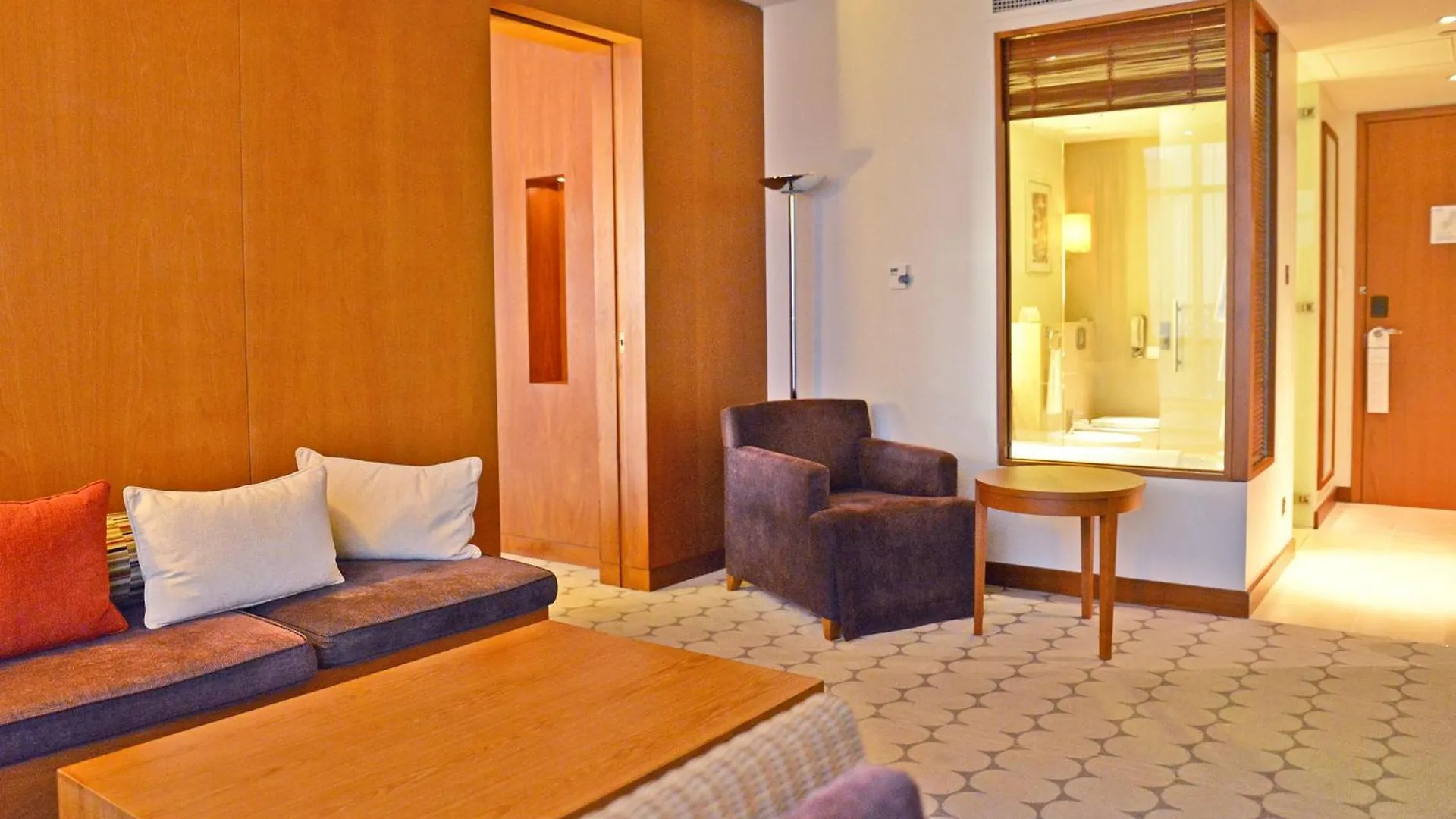 Hotel Yas Island Rotana Abu Dhabi 4*,  Vereinigte Arabische Emirate